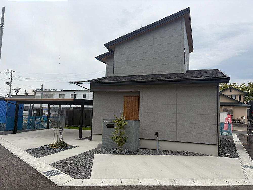 山形　エクステリア　株式会社中部